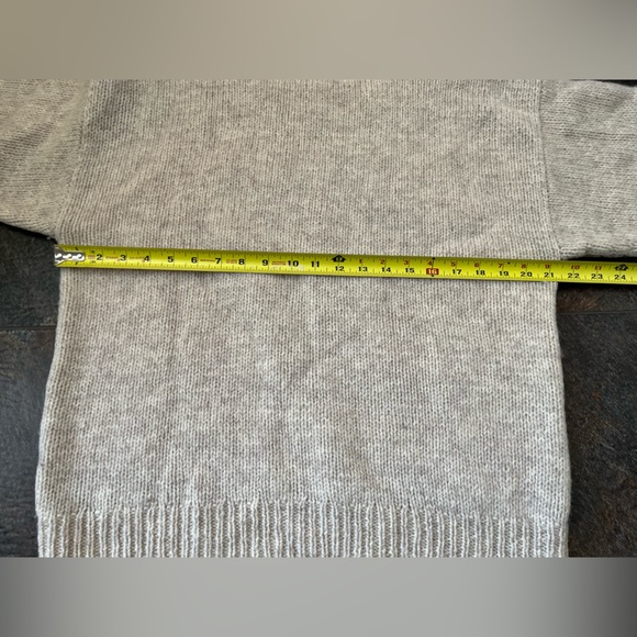 Women’s Vintage Dean’s of Scotland 100% wool Shetland crew sweater. Size large - Picture 12 of 12